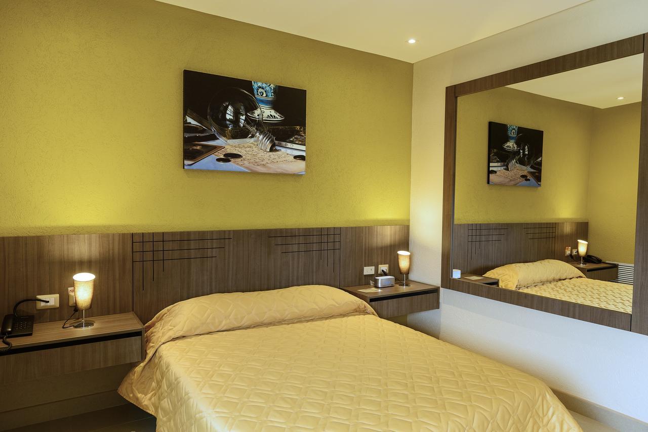 Np Hotel Y Suites Гуаякіль Екстер'єр фото