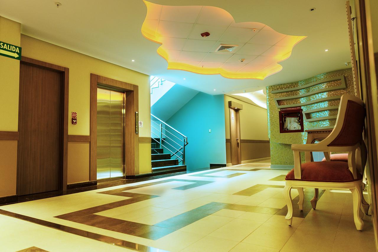 Np Hotel Y Suites Гуаякіль Екстер'єр фото