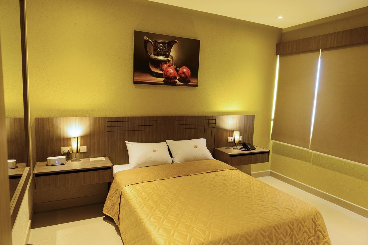 Np Hotel Y Suites Гуаякіль Екстер'єр фото