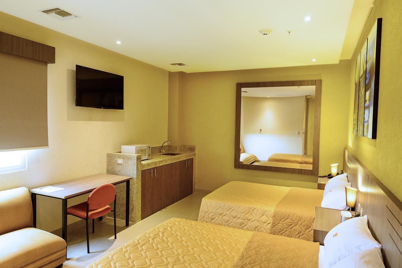 Np Hotel Y Suites Гуаякіль Екстер'єр фото